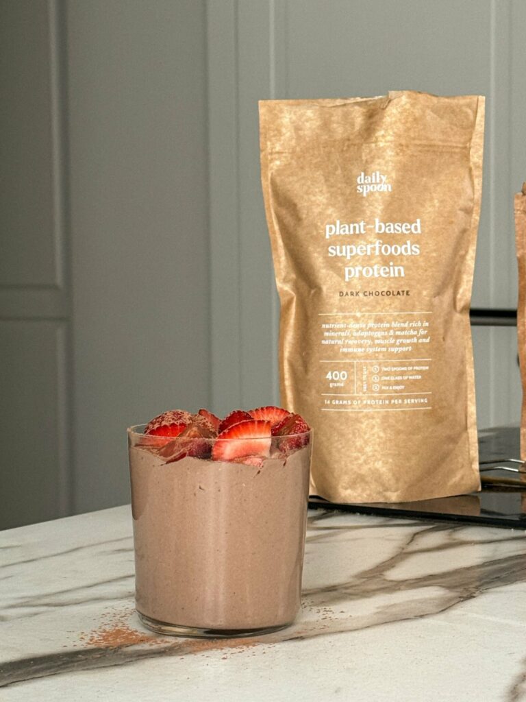 Czekoladowy pudding z twarogu i płatków owsianych