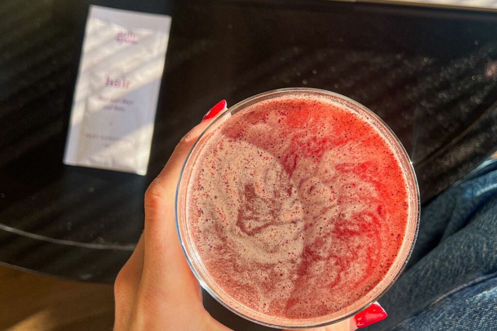 Oily hair: common causes and useful tips for tackling this problem